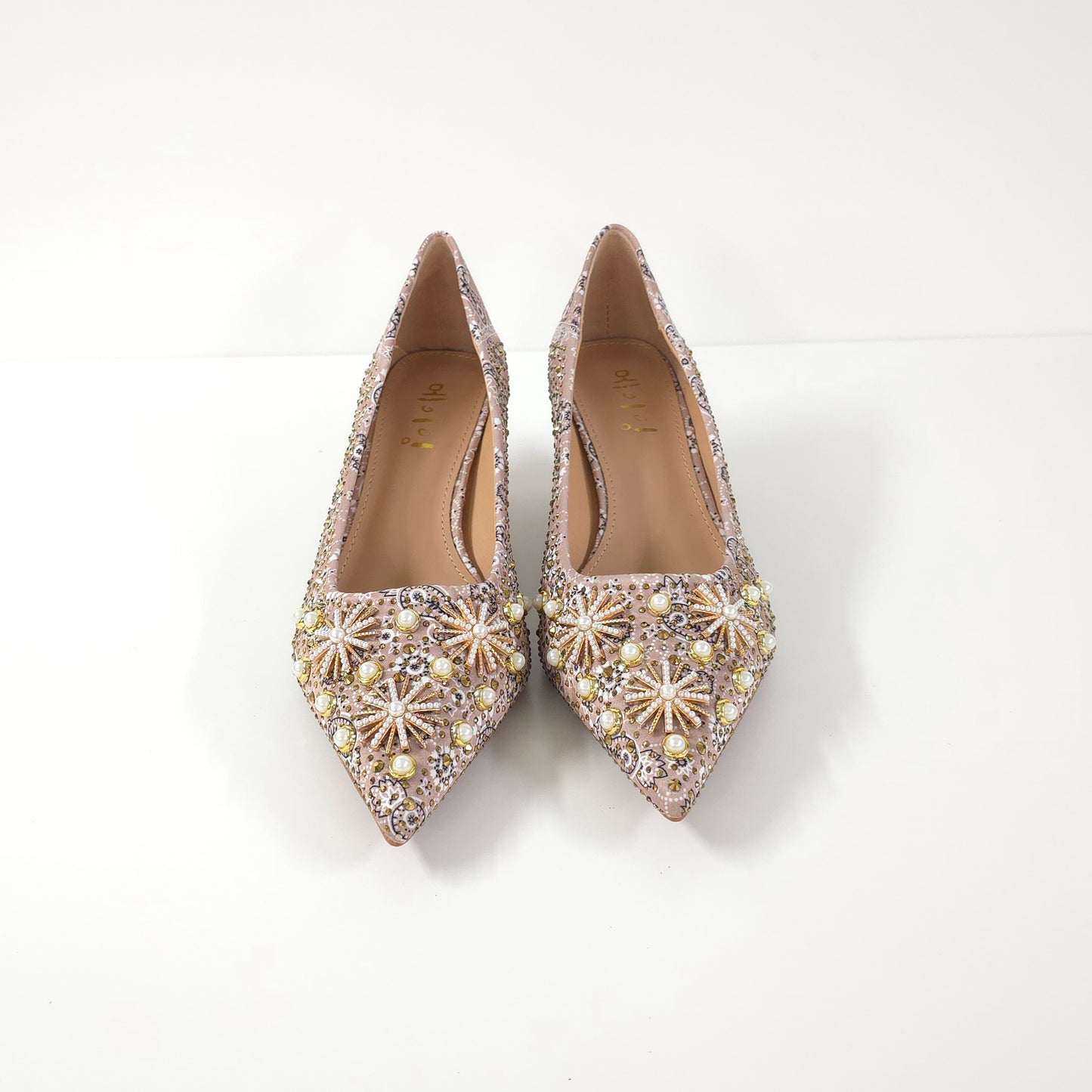 璀璨花卉中跟鞋Floral Embellished Shoes