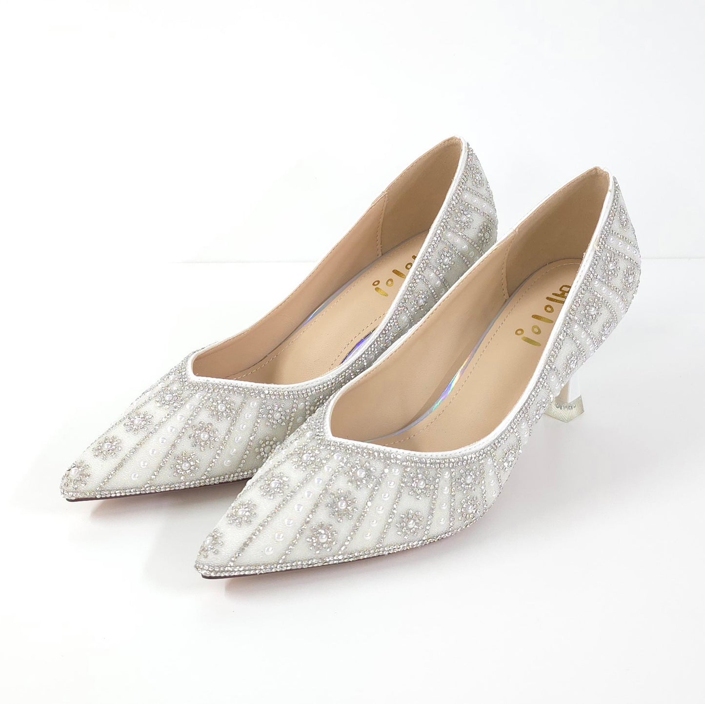 水晶珠飾低跟鞋Crystal-Embellished Low Heels