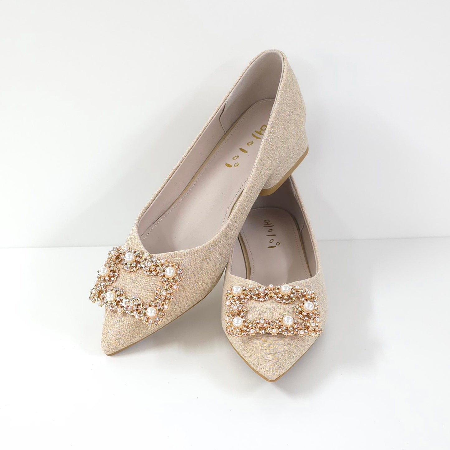 珍珠方扣低跟鞋Pearl Buckle Low-Heel Shoes