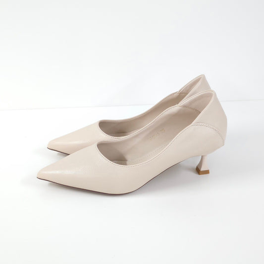 優雅奶油低跟鞋Elegant Cream Low Heels