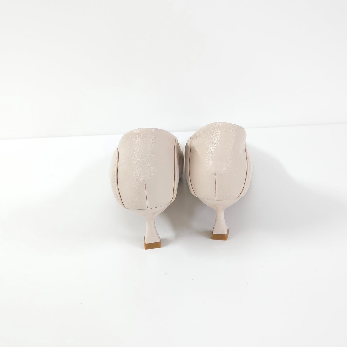 優雅奶油低跟鞋Elegant Cream Low Heels