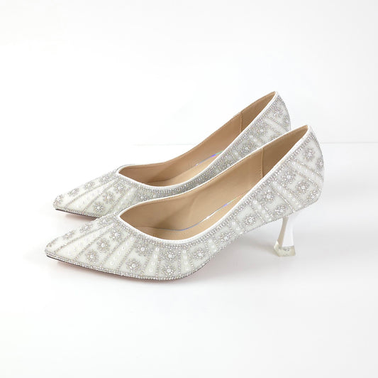 水晶珠飾低跟鞋Crystal-Embellished Low Heels
