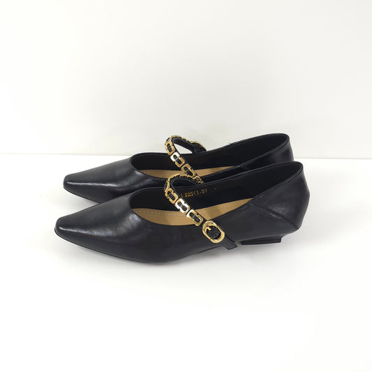 Low Heel with Metal Chain