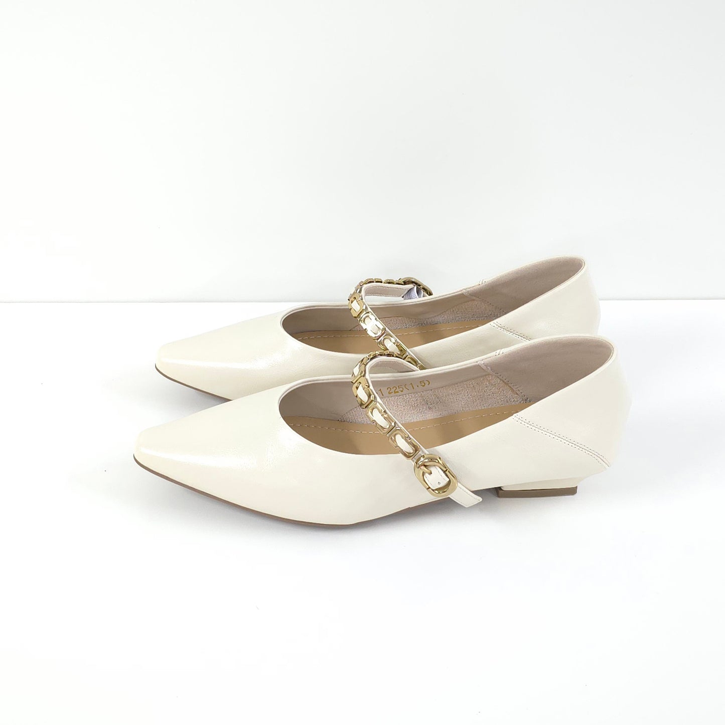 Low Heel with Metal Chain