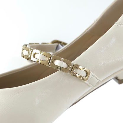 Low Heel with Metal Chain