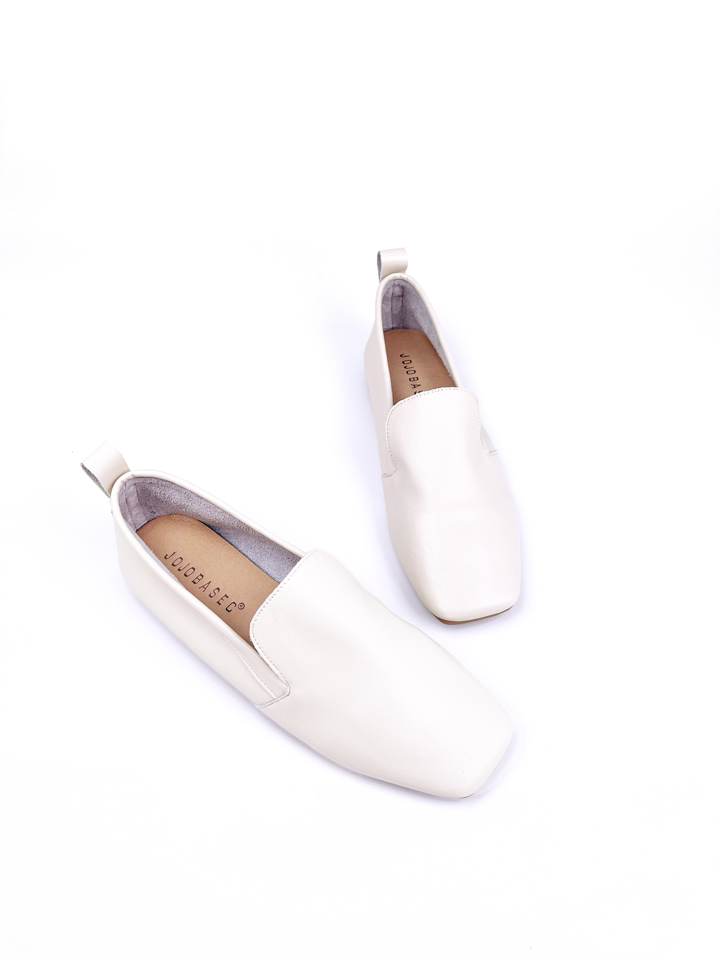 極簡百搭平底皮鞋 Minimalistic Flat Leather Shoes