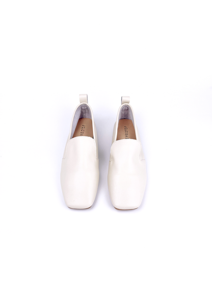 極簡百搭平底皮鞋 Minimalistic Flat Leather Shoes