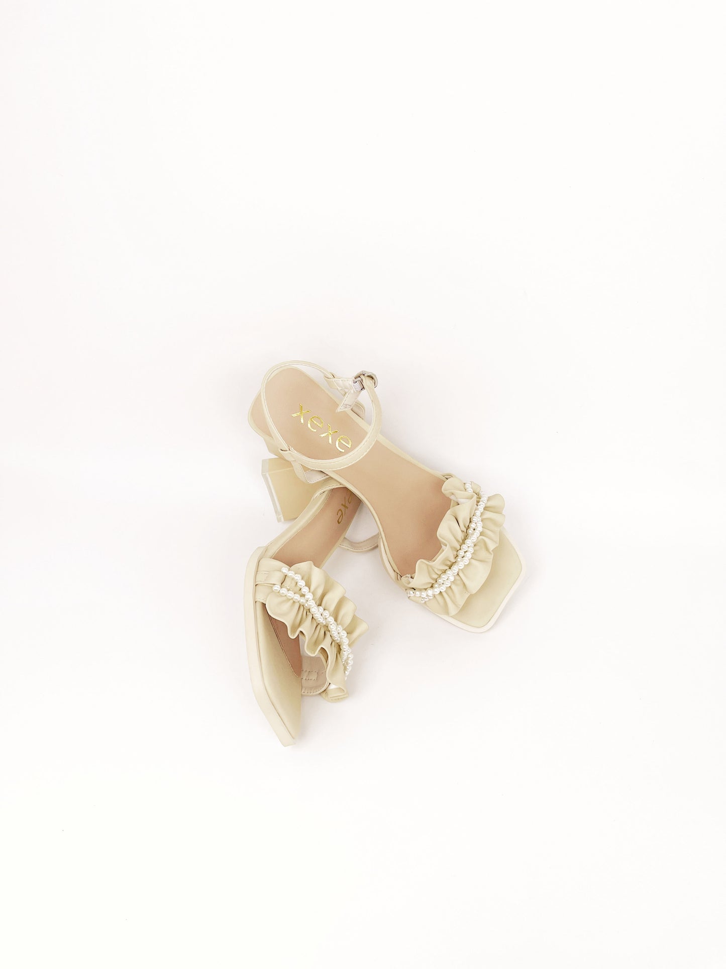 珍珠串花葉褶飾高跟涼鞋 Pearl-laced Ruffle Design High Heeled Slingbacks