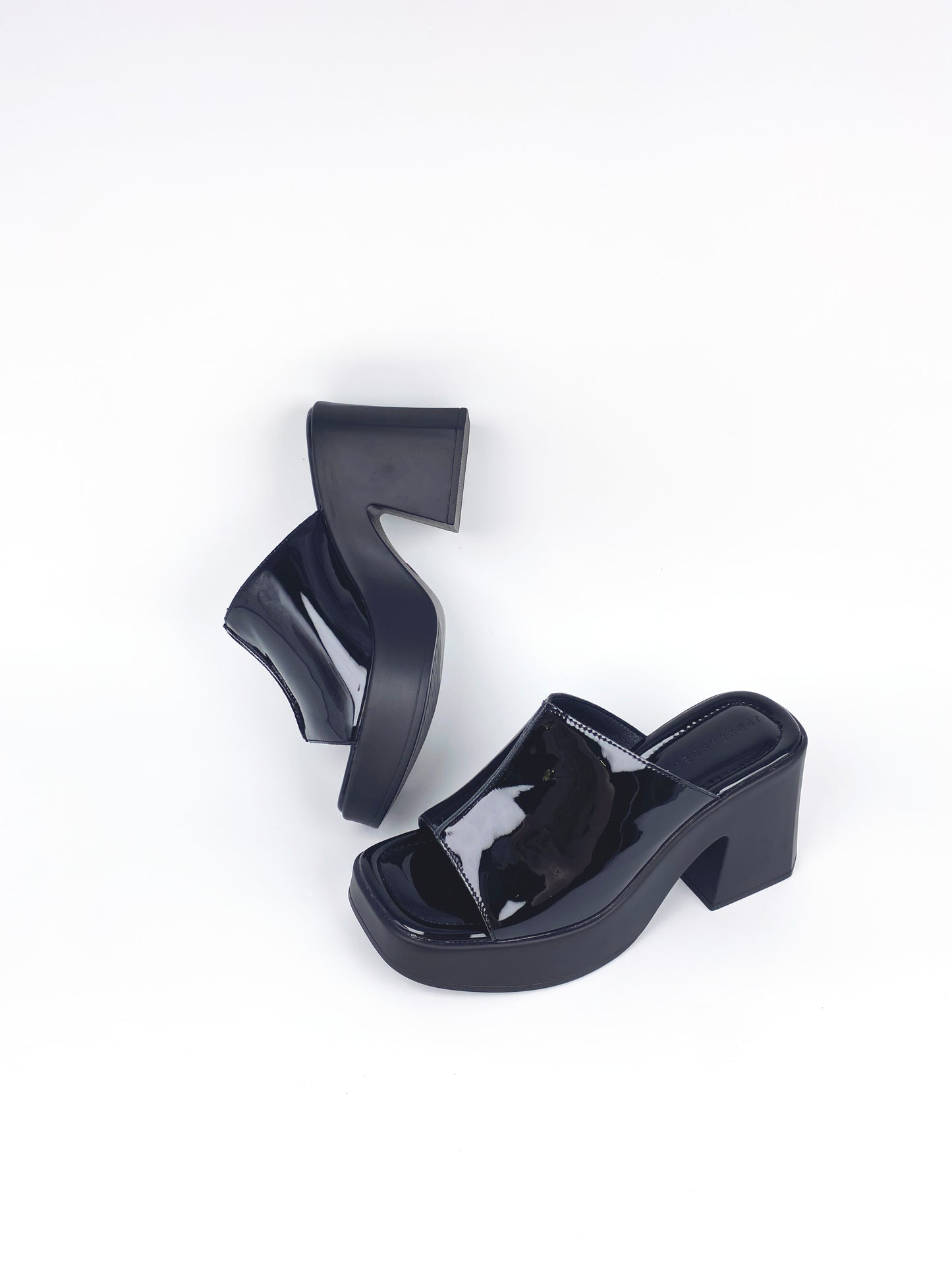 Y2K特厚底高跟涼鞋 Extra thick-soled high-heeled sandals