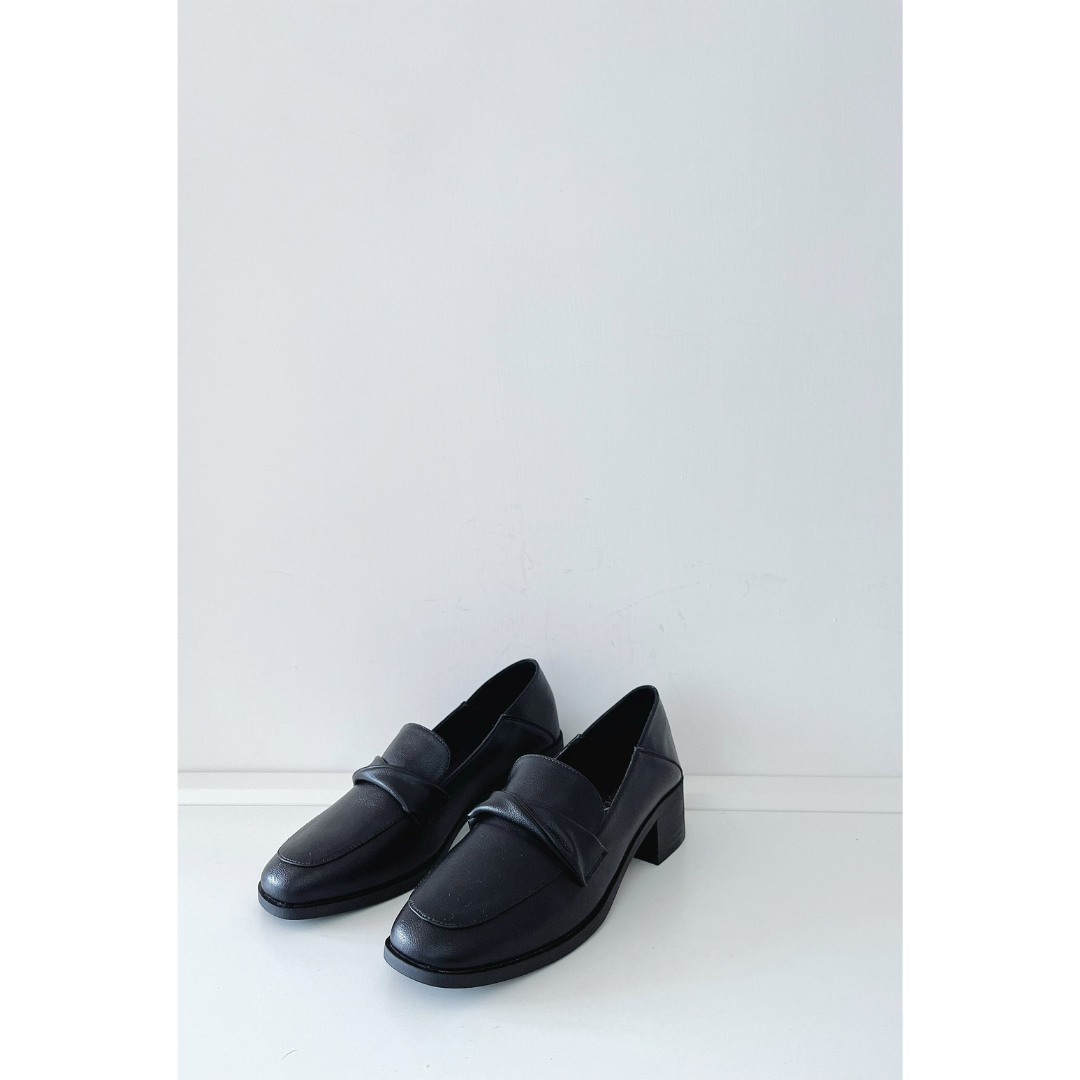 扭帶中跟樂福鞋 Simple Classic Loafers